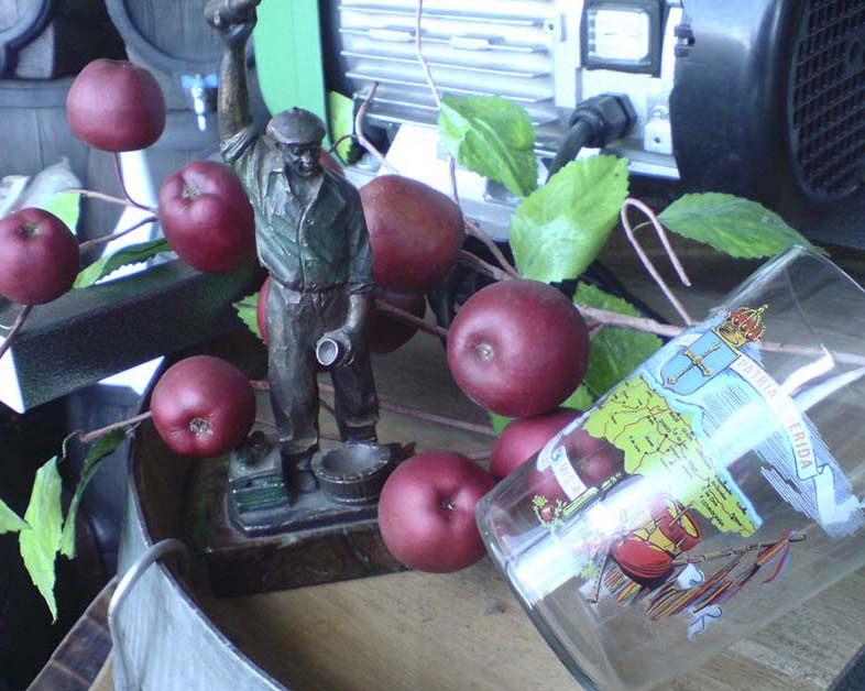 lo nescesario para elaborar tu sidra en Jardineria Castrillon